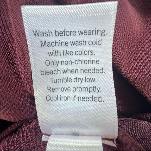 Nine West Asymmetrical Wrap Plunge V Neck Long Sleeve Burgundy Blouse SZ 1X - Picture 9 of 10